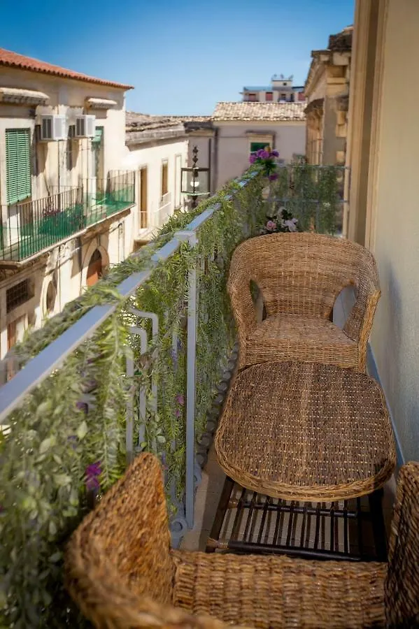 A Marchisa -Noto- Aparthotel 0*, Noto